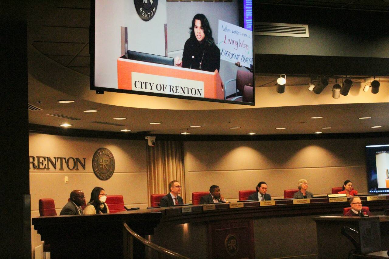 E. Bailey Medilo, 18, of Renton urged council members to vote “yes” on on the motion to adopt a minimum wage increase at the Dec. 4 meeting. Medilo is part of the “Raise the Wage in Renton” campaign, which began when they were 17 and a senior at Renton High School. Photo by Bailey Jo Josie/Alb Media.